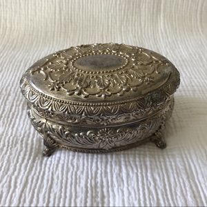 Silver trinket box